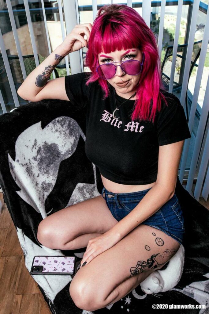 Sammi DSC1165 2048 768×1152